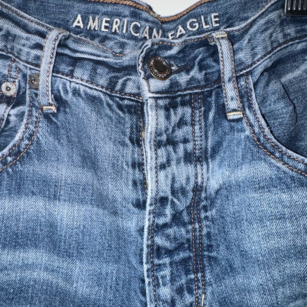 American Eagle Outfitters Distressed Jean Shorts - Picture 3 of 9
